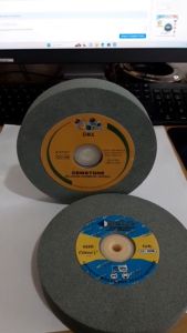 Batu Asah Benz 6inx1in Grit 100: Aksesoris Teknik Bengkel