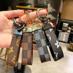 Creative Vintage Keychains Leather Car Accessories for Men Premium Quality Luxury Brand BMW Mercedes Audi Volkswagen