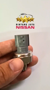 Switch Oli Nissan Juke Evalia Grand Livina Xgear L11 Serena C26 Xtrail T32 Teana L33 OEM Quality 25070-1MC0A