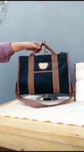 Tas Totebag Cewek Import: Pilihan yang Tepat untuk Berbagai Acara