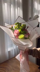 [Ecer Premium Quality] Kertas Flower Wrapping - Flower Wrap Paper Cellophane Lembaran Gold List Line Frame Emas Satuan Ecer - Bungkus Bucket Buket Bunga Bouquet Florist Waterproof Korea Style 58 x 58 cm Murah