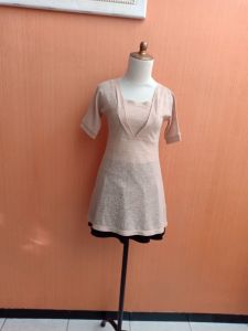 atasan wanita cream SIMPLICITY cewek S M blouse vneck crem santai lengan pendek