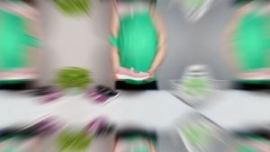 Women Slip On Shoes Black Walking Shoes Breathable Loafers Shoes Ladies Fashion Mesh Flats Rubber Mother Shoes