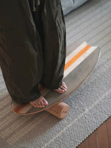 Handmade Balance Board Yoga Fitness Skiing Surfing Training Board Core Training Fitness Yoga Board plus High Aesthetic Value