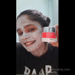 The Derma Co 2% Salicylic Acid Clay Face Mask for Men and Women for Acne & Blemish Prone Skin - 50 g