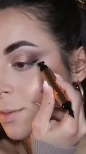 O.TWO.O Miraculous CAT-EYE Stamp Eyeliner Pen