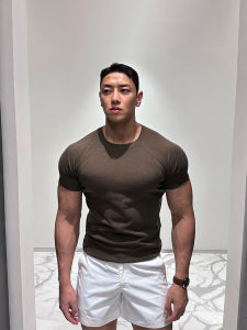DAVID&ME | Muscle Accentuating Mens T-Shirt