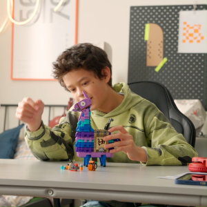 LEGO Fortnite 77071 Supply Llama (691 pieces)