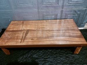 meja multipungsi/serbaguna (tipe lesehan)
