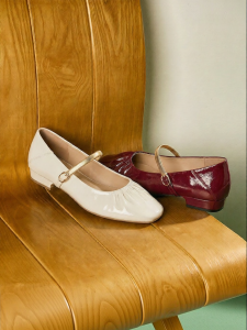 Hotwind | Shallow Flat Single Shoe Tan