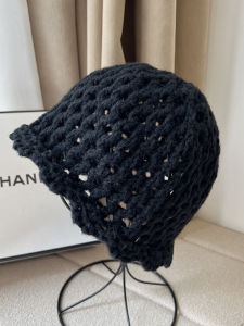 South korea Niche Hollow Knitted Mesh Handmade Crochet Woolen Cap Women Autumn and Winter Japan fashion All-Match Face-Looking Small Bag Head Hat