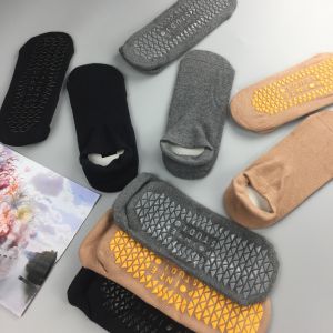 Sugaruncle Black Gray Khaki Pure Cotton Men and Women Yoga Socks Non Slip Professional Grip Socks Pilates Socks Fitness Socks