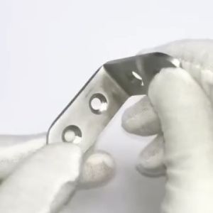 50ชุด ขายึดมุมสแตนเลส รหัสมุม / ขายึดมุมฉาก 90 องศา ยึดเฟอร์นิเจอร์ ตัวยึด / ขายึดมุมรูปตัว L พร้อมสกรู / ชั้นวาง ขายึดมุมตู้