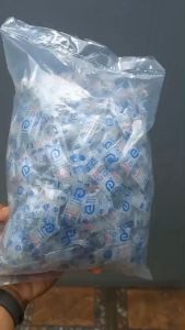Silica Gel 1gr Food Grade Mencegah Pertumbuhan Jamur pada Sepatu Tas Dompet maupun Makanan 1 Pack 300gram