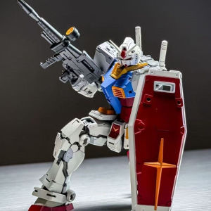Bandai | New RG40 1/144 RG RX-78-2 2.0 Kit Original Color Model Kit Anime Robot Action Figure Collectible Display Decoration Assembly Toy