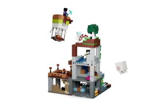 LEGO Minecraft 21597 Ghast Station (754 Pieces)