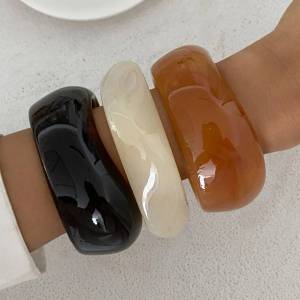 Ingemark 3Pcs/Set Boho Irregular Resin Plastic Bangles for Women New Trend Vintage Glossy Geometric Bracelets Y2K Jewelry Gift