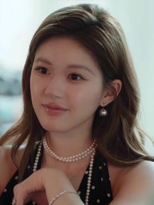 Platinum Grey Pearl Earrings for Women Elegant Version Hook Studs Fashionable Jewelry Accessory Mixed Material Ear Jewelry