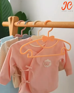 Jerrychic ไม้แขวนเสื้อเด็ก รูปโบว์ แพ็ค10ชิ้น ไม้แขวนเสื้อพลาสติก มี 4สี