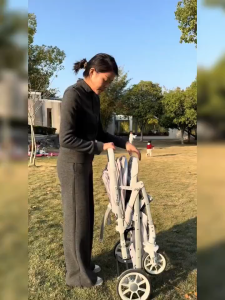 Childrens two-way stroller0-5 years old lightweight foldable with four wheels for strolling baby strollers