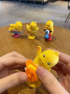 XYKJ Boneka Pajangan Mobil Hiasan Mobil Dashboard Hiasan Mobil Lucu yang Goyang Gantungan Tas