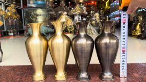 Lọ hoa bằng đồng cát tút cao 20cm đk miệng 6cm 2 màu vàng và nâu nặng 1kg/đôi