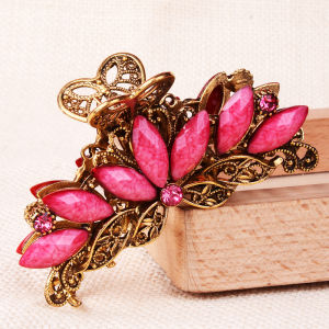 Vintage Large Bath Time Hair Clip for Updo