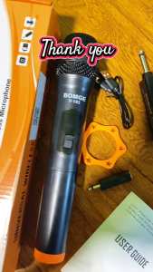 BOMGE V102 Wireless Microphone System Handheld DVD PC Microphone System + KTV TV Karaoke Receiver