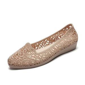 รองเท้าแตะพลาสติกแบบโปร่งใสสำหรับผู้หญิงในช่วงฤดูร้อนปี 2025 รองเท้าแตะพื้นแบนแบบมีรู รองเท้าแตะชายหาดแบบมีรู รองเท้าแตะแบบสวมหัว