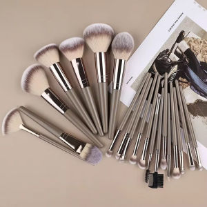 Concealer Eye Shadow Brush Makeup Set Female Beauty Tools Skin Color Correction Facial Beauty Makeup Brushes Any Skin Type