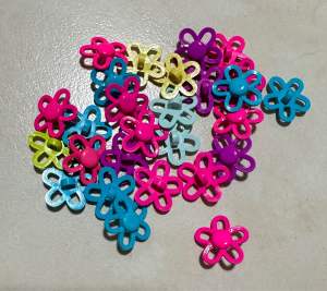 15 Pcs Cute Flower shank Buttons Size 18 mm or 25 mm Mix Colors
