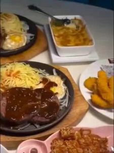 Sizzling Plate Wooden Base Grill Plate Steak Plate Non Stick Cast Iron Kitchen Cooking Tools Cookware Roasting Grilling Oval Shape Tray For Frying Steak，Eggs，Rice