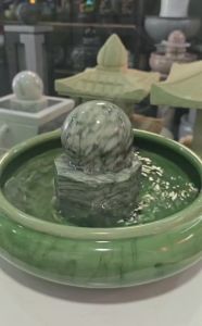 ชุดหินหมุนสีเขียวเสริมฮวงจุ้ยขนาดตั้งโต๊ะตั้งเคาน์เตอร์