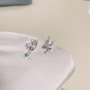Stunning Butterfly Ear Studs Womens Design Sensation Small Niche Zircon Pure Silver Needle Sweet Cool Ear Jewelry
