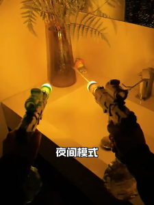 【Childrens gifts】Kids Automatic Electric Water Gun with Lights 26-28ft Range Summer Outdoor Toy