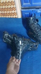 BATOK BELAKANG DAN COVER LEGSHILD TENGAH KONTAK YAMAHA VEGA R NEW KARBON FORGED