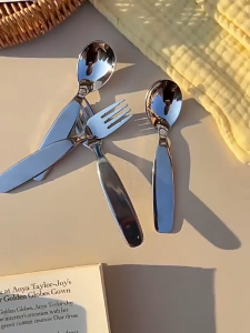 Satu Keluarga Sendok Garpu Makan Anak Stainless C1404 Kids Spoon Fork Pegangan Pendek Alat Makan