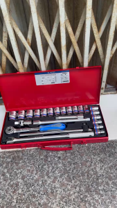 1/2″ bộ tuýp 24 chi tiết hệ mét 8-32mm Kingtony 4526MR04