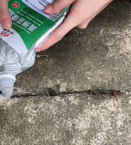 ซื้อ 3 แถม 1 ซีลแลนท์ซ่อมกันน้ำรอยแตกคอนกรีต 500g สำหรับ รอยแตกร้าวบนพื้นและกลางแจ้ง กาวซ่อมแซมช่องว่าง อิฐและกระเบือง กาวยาแนวสำเร็จ ยาแนวชักโครก ยาแนวกระเบื้อง กาวยาแนวกันน้ำ ใช้งานง่าย