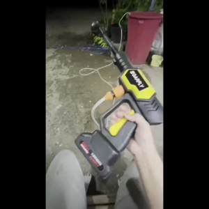 SOARFLY เครื่องฉีดน้ำแรงดันสูง เครื่องฉีดน้ำ 88000mah มีแบต2ก้อน ปืนฉีดน้ำไร้สาย ปืนฉีดน้ำแรงดันสูงไร้สาย เครื่องฉีดน้ำแรงดันสูงไร้สาย เหมาะสำหรับล้างรถ ชลประทานการเกษตร  ล้างหน้าต่าง ล้างรถ พื้น