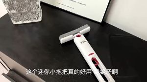 Portable Lazy Mini Squeeze Mop Absorbent Sponge Cleaning Mop Desk Cleaner Glass Cleaning Mop (V)