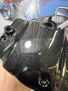 Cat PU black mate galaxy warna hitam ada butiran effec pearl akan menyala saat terkena sinar cahayankemasan 100ml