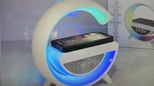 Loa Bluetooth G3414/2301 Sạc Điện Thoại Không Dây Đồng Hồ Báo Thức Đèn LED Đổi Màu 4 Trong 1 Hiện Đại Tiện Lợi