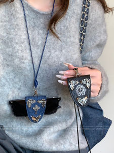 Heavyweight Leather Cross Attracting Sunglasses Pendant Necklace Womens Long Sweater Chain Hanging Accessory Sweet Cool Style