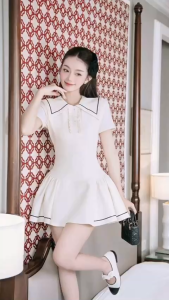 Váy thiết kế cổ bẻ phối nút dáng xoè xếp ly phong cách trẻ trung cá tính NEWFASHION99