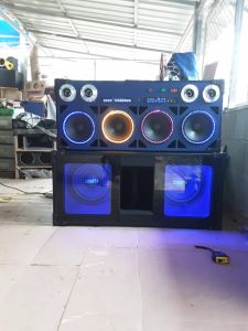 ลำโพงบลูทูธระบบรถยนต์ใช้ไฟบ้านและไฟแบตเตอรี่รถยนต์ได้