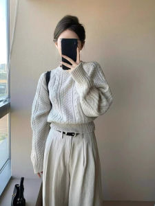 CHOEFULYN | Áo Sweater Knit Cổ Tròn Màu Be Nhã Nhặn