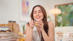 Beauty Milk Collagen Drink - Strawberry Lychee Flavor - Anti-aging, Slimming, Anti-Oxidant, Appetite Suppressant, and Whitening - 50,000mg Premium Japanese Collagen - Includes Free Collagen Mask Sachets