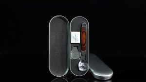 ชุด KOJIMA 4 ชิ้น ขูดส้นเท้าแตก ฟรี 10 ใบมีด ทำสปาเท้า ขูดหนังเท้าแห้งแตกให้หลูดออกไป ด้ามสแตนเลสหุ้มเกราโลยี ลายไม้สี