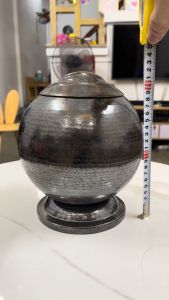 Bình bát khất thực bằng đồng gò tay theo yêu cầu (Cao 22cm bầu 18cm đk miệng 9cm)